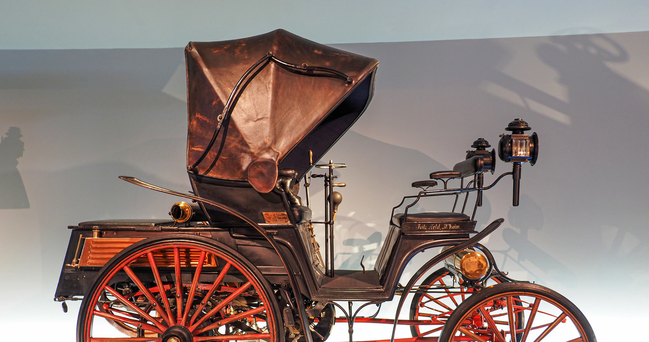 Benz Victoria w muzeum w Stuttgarcie /Getty Images