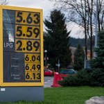 Benzyna może znowu kosztować poniżej 5 zł za litr