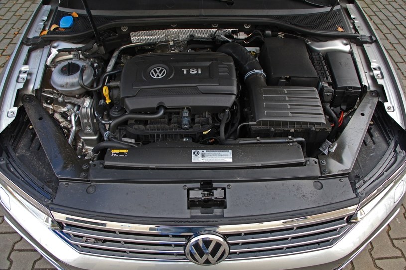 Benzynowe silniki Volkswagena są obecnie wolne od podejrzeń /INTERIA.PL