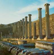 Bergama, ruiny świątyni Asklepiosa /Encyklopedia Internautica