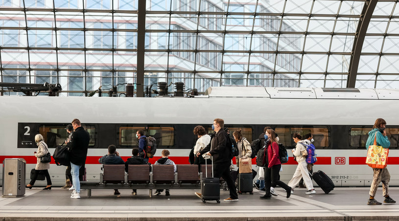 Berlin, dworzec kolejowy, zdj. ilustracyjne /Tomasz Jastrzebowski/Foto Olimpik/REPORTER /East News