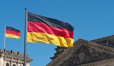 Berlin obawia się ataków na Niemców. Wzywa, by natychmiast wracać do kraju