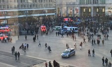 Berlin: Wielka bijatyka youtuberów na Alexanderplatz