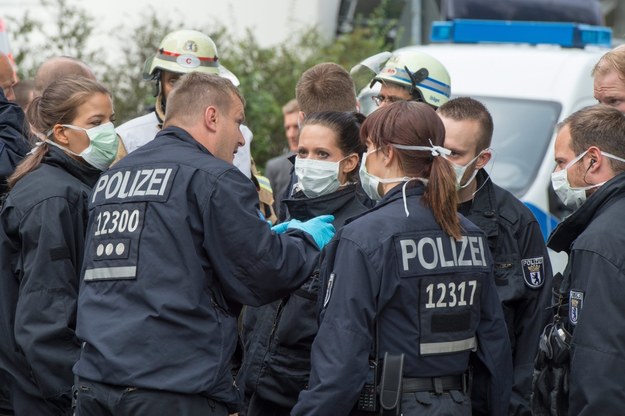 Berlińska policja na miejscu zdarzenia /MAURIZIO GAMBARINI  /PAP/EPA
