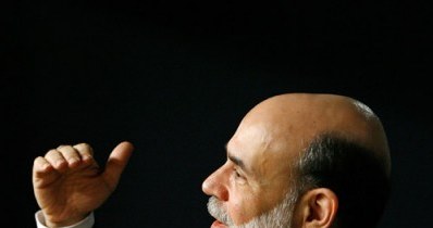 Bernanke, który uchodził za znawcę historii Wielkiego Kryzysu, pozostanie prezesem FED /AFP