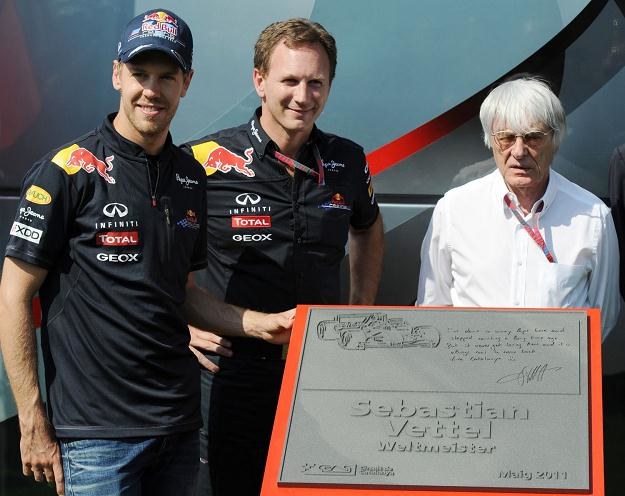 Bernie Ecclestone ma nadzieję, że w tym roku nie będzie dominacji Red Bull Racing /AFP