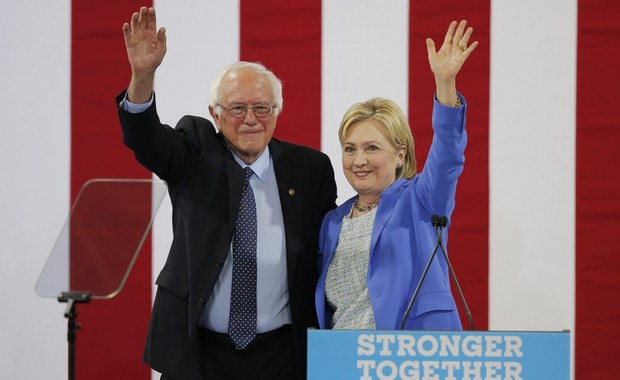 Bernie Sanders poparł Hillary Clinton. "Będzie wspaniałym prezydentem"