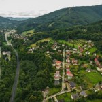 Beskidy. Kultowy ośrodek z czasów PRL-u na sprzedaż. Znajduje się w popularnym uzdrowisku