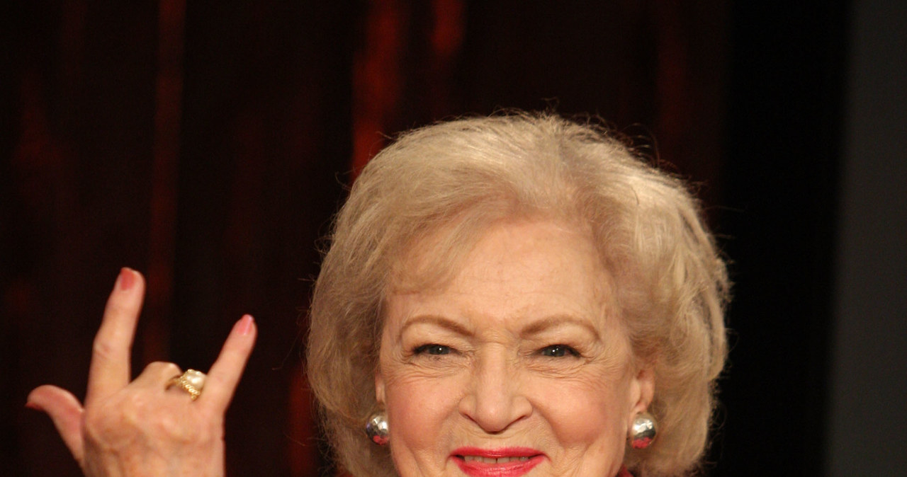 Betty White /Bryan Bedder /Getty Images