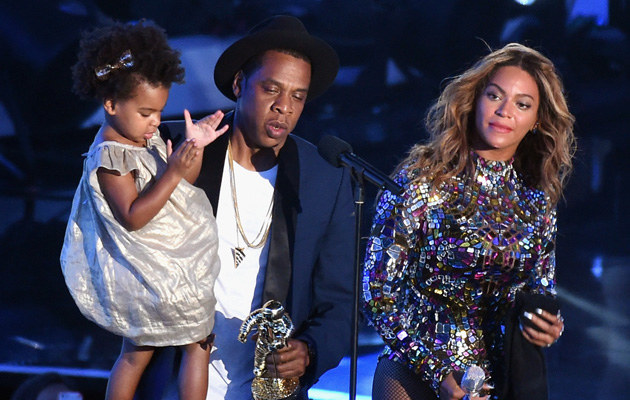 Beyonce i Jay Z z córeczką Blue Ivy /Michael Buckner  /Getty Images