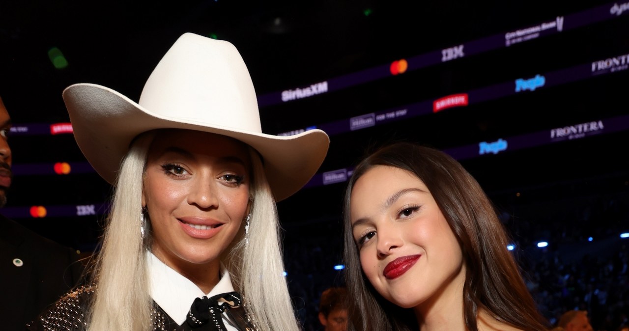 Beyonce i Olivia Rodrigo na rozdaniu nagród Grammy /Kevin Mazur /Getty Images