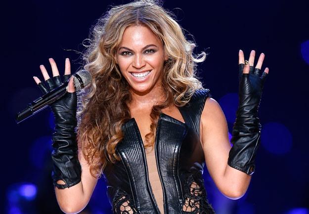 Beyonce nie lubi wyciągniętych w górę komórek? (fot. Chris Graythen) /Getty Images/Flash Press Media