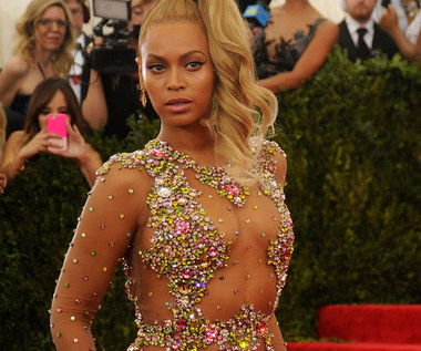 Beyonce pozuje nago na okładce nowej płyty, pt. "Renaissance". Doda była pierwsza?