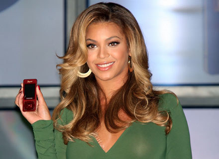 Beyonce prezentuje B'Phone - fot. Scott Gries /Getty Images/Flash Press Media