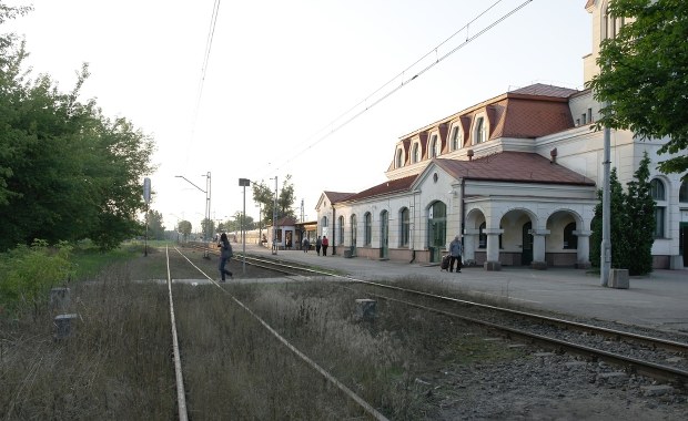 Bez pociągów między Wawrem a Otwockiem przez dwa tygodnie. Sprawdź szczegóły
