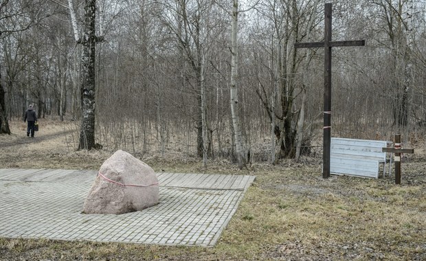 Bez postępów w budowie pomnika ofiar katastrofy smoleńskiej w Rosji. "Czekamy na zmianę stanowiska"