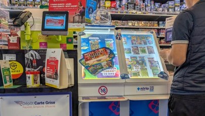 Bezdomni skradzioną kartą zapłacili za zdrapkę. Była warta pół miliona euro