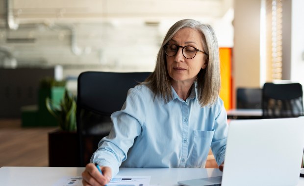 Bezdzietne kobiety będą pracowały dłużej? Kontrowersyjna petycja w Kancelarii Prezydenta