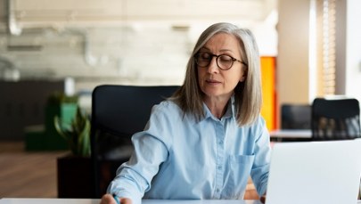 Bezdzietne kobiety będą pracowały dłużej? Kontrowersyjna petycja w Kancelarii Prezydenta