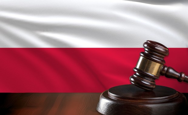 Bezkarny jak polityk. Sondaż CBOS pokazuje głębokie poczucie niesprawiedliwości
