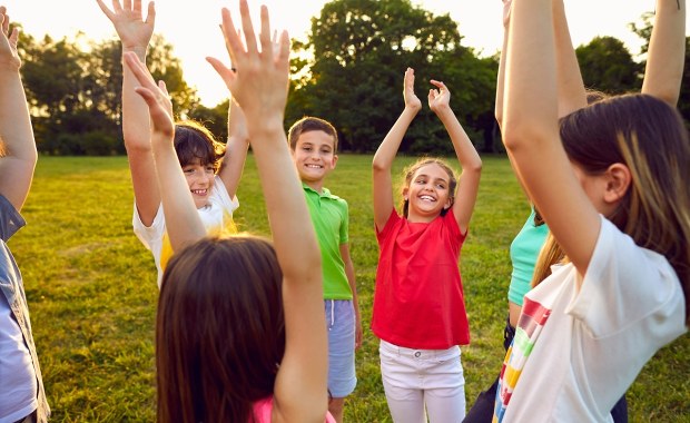 Bezpieczeństwo dzieci na koloniach. O czym należy pamiętać? 