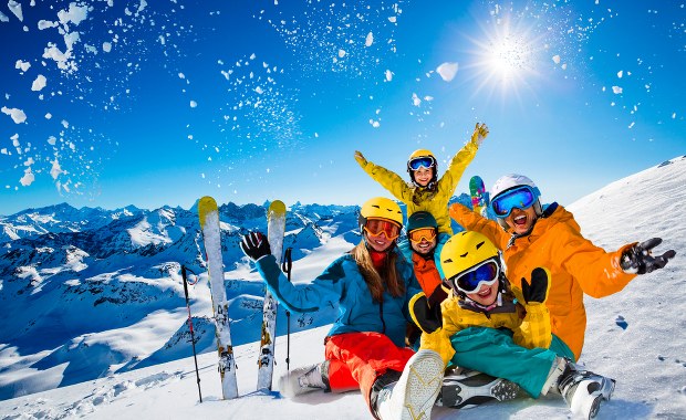 Bezpieczne i zdrowe ferie. Jak wrócić do domu bez urazów?