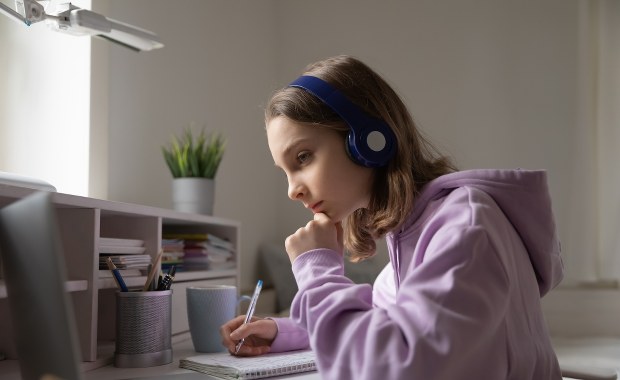 Bezpłatna pomoc online będzie dostępna dłużej