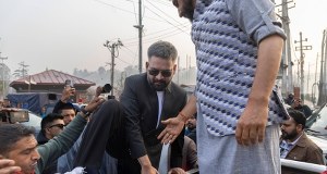 Bezprecedensowy przewrót polityczny. Raper deklasuje byłego premiera