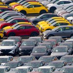 Białe i czarne auto to samo zło. Tylko te kolory trzymają cenę