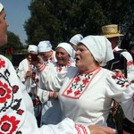 Białoruś uwalnia ceny na większość towarów