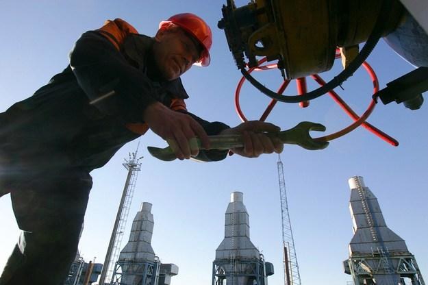 Białoruś w pierwszym kwartale przyszłego roku będzie otrzymywać gaz po 164 dolary za tysiąc m sześc. /AFP