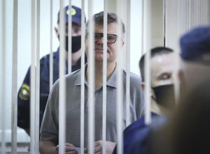 Białoruś: Wiktar Babaryka skazany na 14 lat więzienia