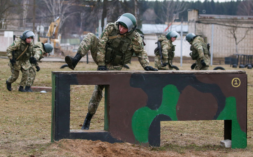 Białoruscy żołnierze podczas ćwiczeń /Natalia Fedosenko/TASS /Agencja FORUM
