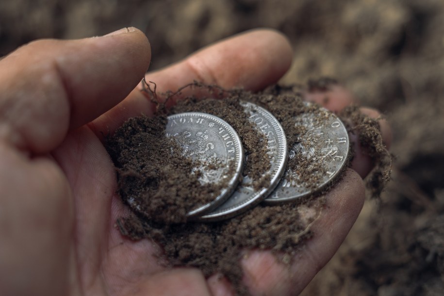 Moneta za 20 tys. złotych na białoruskim portalu. Unikat czy podróbka?