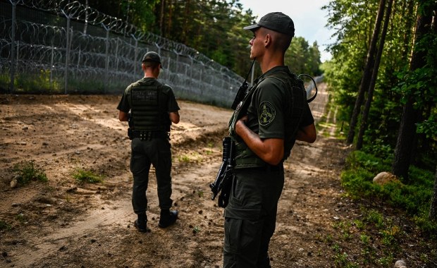 Białorusini pomogli migrantom nielegalnie przekroczyć granicę z Litwą