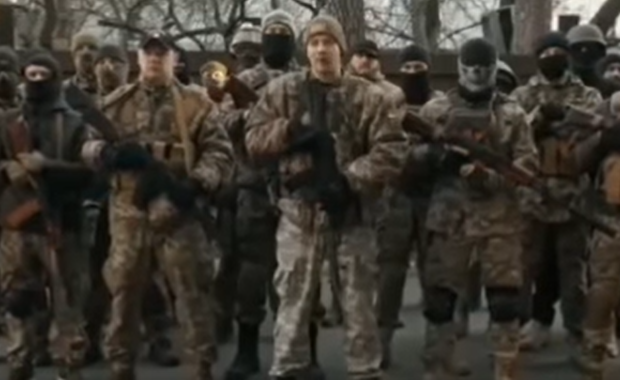 Białorusini walczą na Ukrainie przeciwko Rosji. "Za wolność waszą i naszą"