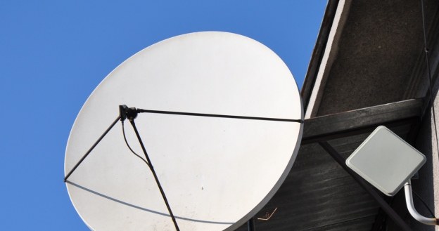 Białorusini walczą z zakazem montowania anten satelitarnych /SatKurier