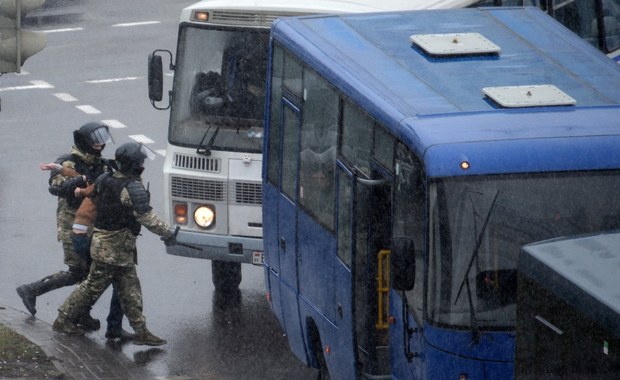 Białorusini znów wyszli na ulice. Zatrzymano ponad 230 protestujących