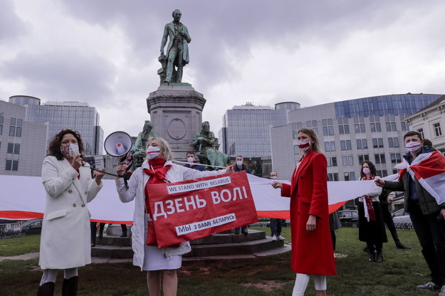 Białoruska opozycja dwa dni temu zorganizowała akcję przed Parlamentem Europejskim /OLIVER HOSLET /PAP/EPA