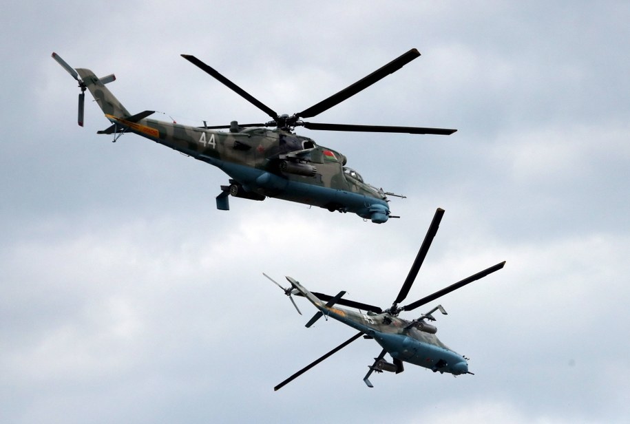 Białoruskie śmigłowce MI-24 (zdj. arch.) /TATYANA ZENKOVICH  /PAP/EPA