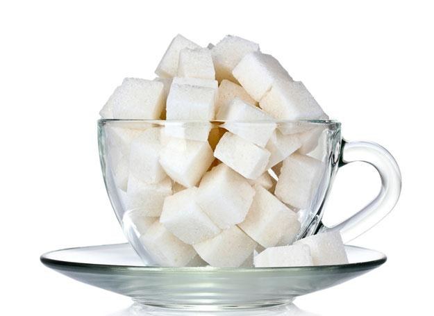 Biały cukier sprzyja otyłości i chorobom serca /&copy; Panthermedia