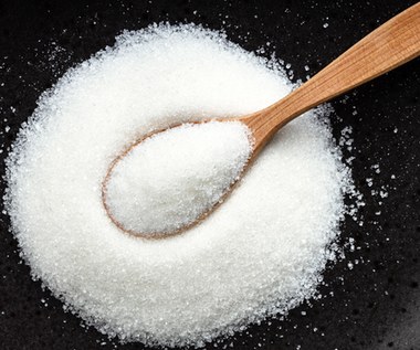 Biały cukier trzcinowy z Portugalii jest tańszy niż ten z buraka