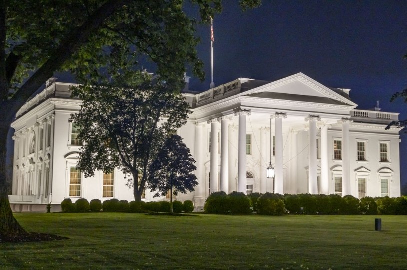 Biały Dom opublikował specjalny plan. "USA muszą koniecznie wygrać ten wyścig"