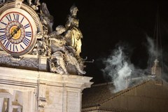 Biały dym nad Sykstyną! Mamy nowego papieża