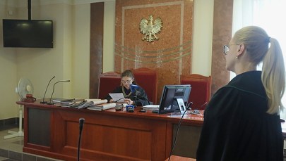 Białystok: Miał koronawirusa, poszedł na zakupy. Sąd skazał go na rok więzienia w zawieszeniu