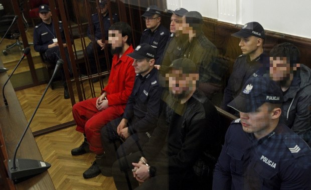 Białystok: Prokurator żąda więzienia dla Czeczenów oskarżonych o wspieranie ISIS