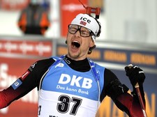 Biathlonowy mistrz z nowym karabinem