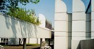 Biblioteka Bauhausu w Berlinie /Encyklopedia Internautica