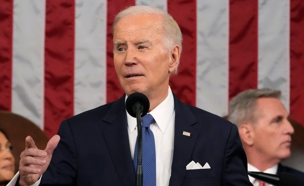 Biden: Inwazja Putina jest epokowym testem
