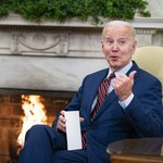 Biden "nie żałuje" sposobu obchodzenia się z tajnymi dokumentami